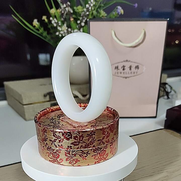 心玉行天然玉冰润水墨丹玉镯少女妈妈女友朋友平安玛瑙白手镯证书