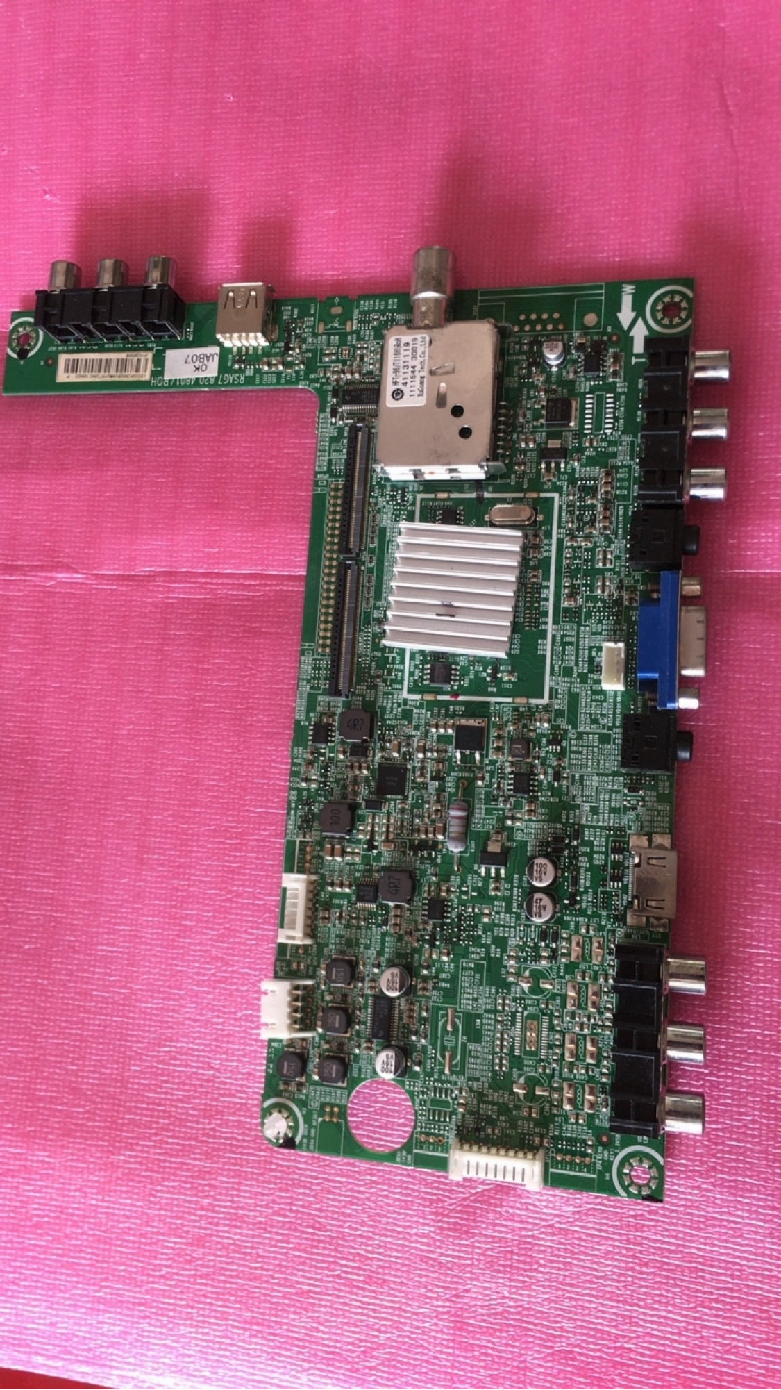 维修海信LED32K300 BOM6 157324主板RSAG7.820.4801屏HE315FH-F18