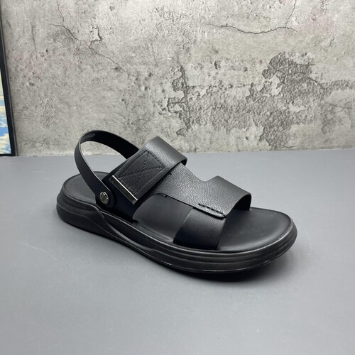 2025年夏季新款撤柜断码真皮男鞋平底时尚百搭潮流沙滩鞋男凉鞋