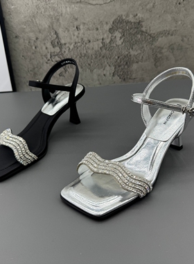 法式水钻一字搭扣露趾女凉鞋2026年夏季新款撤柜断码中跟外穿女鞋