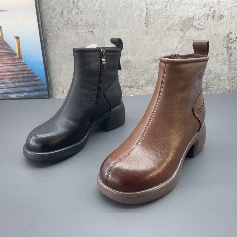 2025秋冬季新款撤柜折扣真皮侧拉链中跟加绒保暖马丁靴牛皮女短靴
