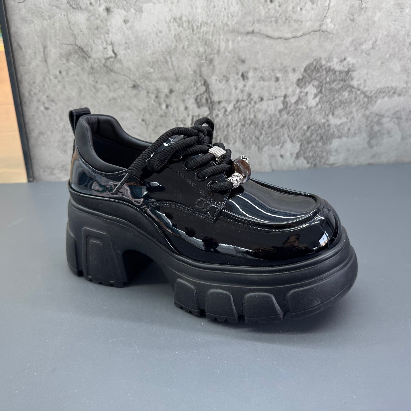 2026春季新款撤柜断码英伦风时尚百搭厚底增高深口纯色单鞋女鞋,女鞋,深口单鞋,淘宝优惠券,粉丝福利购,淘宝优惠卷