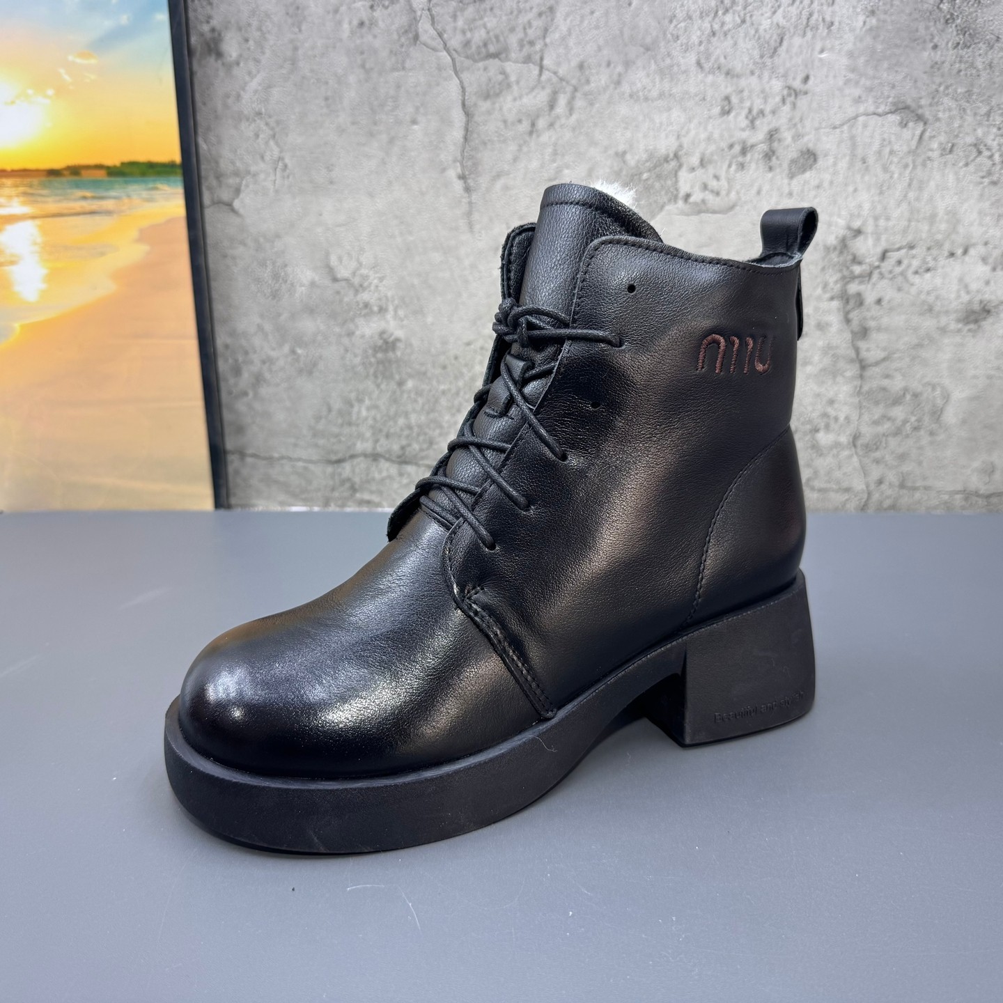 2025秋冬季新款撤柜折扣真皮羊毛保暖防寒粗跟中跟牛皮棉短靴女靴,女鞋,马丁靴,淘宝优惠券,粉丝福利购,淘宝优惠卷