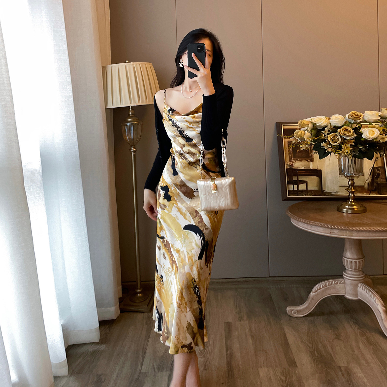 法式复古碎花裙吊带连衣裙女春装新款两件套装小众高级感气质长裙