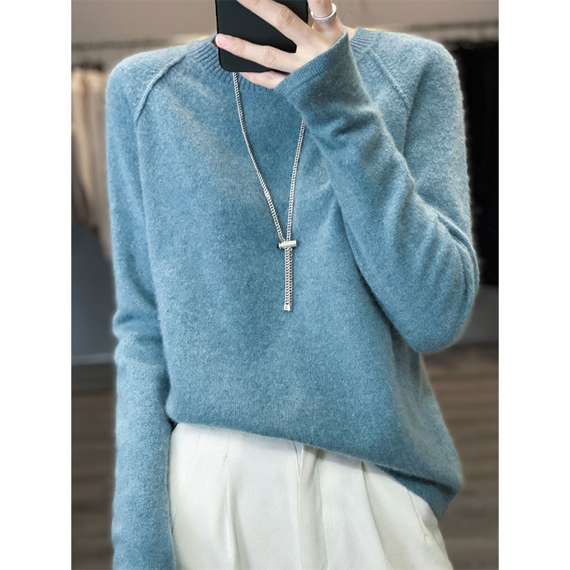 简约经典圆领插肩袖羊毛针织衫女宽松外穿软糯羊绒打底毛衣内