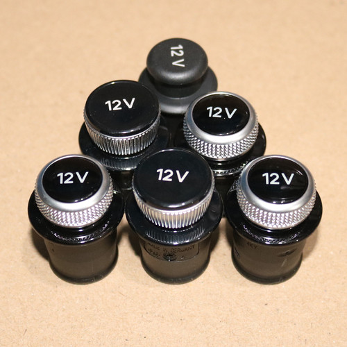 12V电源堵盖防尘装饰美观大气