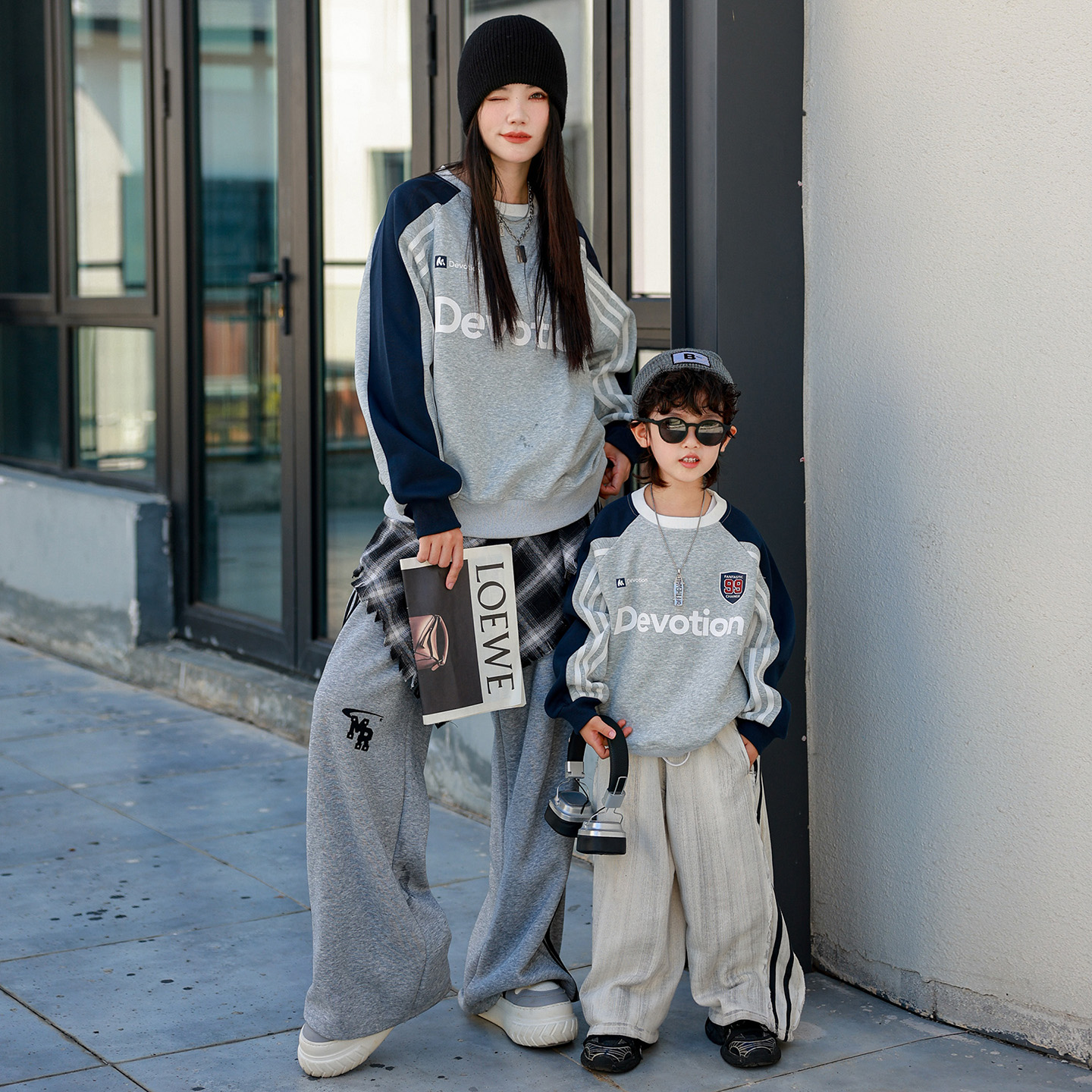亲子装秋款一家三口运动卫衣2025新款潮四口母女母子装秋冬全家福