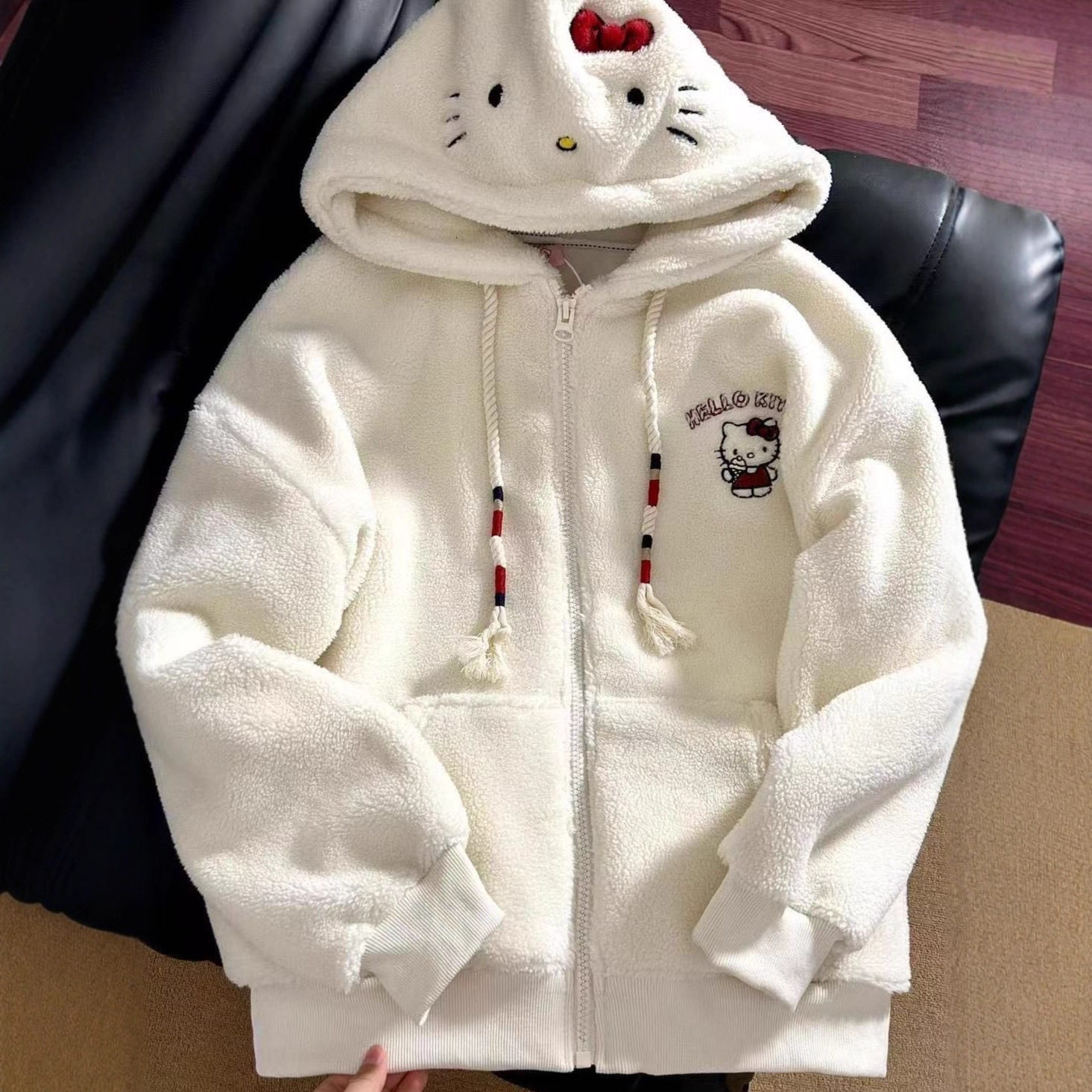 奶fufu羊羔毛刺绣kt猫卫衣外套女秋冬季可爱日系加绒加厚连帽上衣