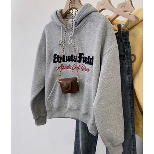 2025新款爆款灰色加绒加厚短款连帽卫衣女秋冬冬季美式小个子上衣