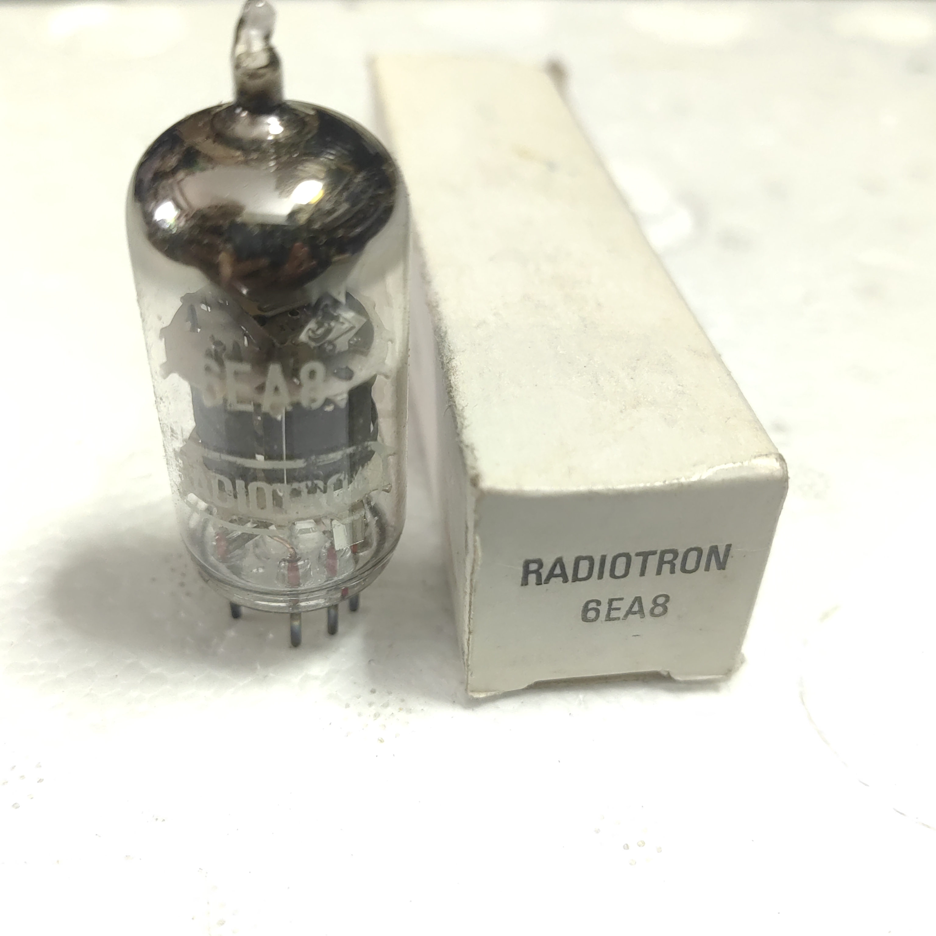美国RCA RADIOTRON 原装进口 6EA8电子管 全新库存没使用过