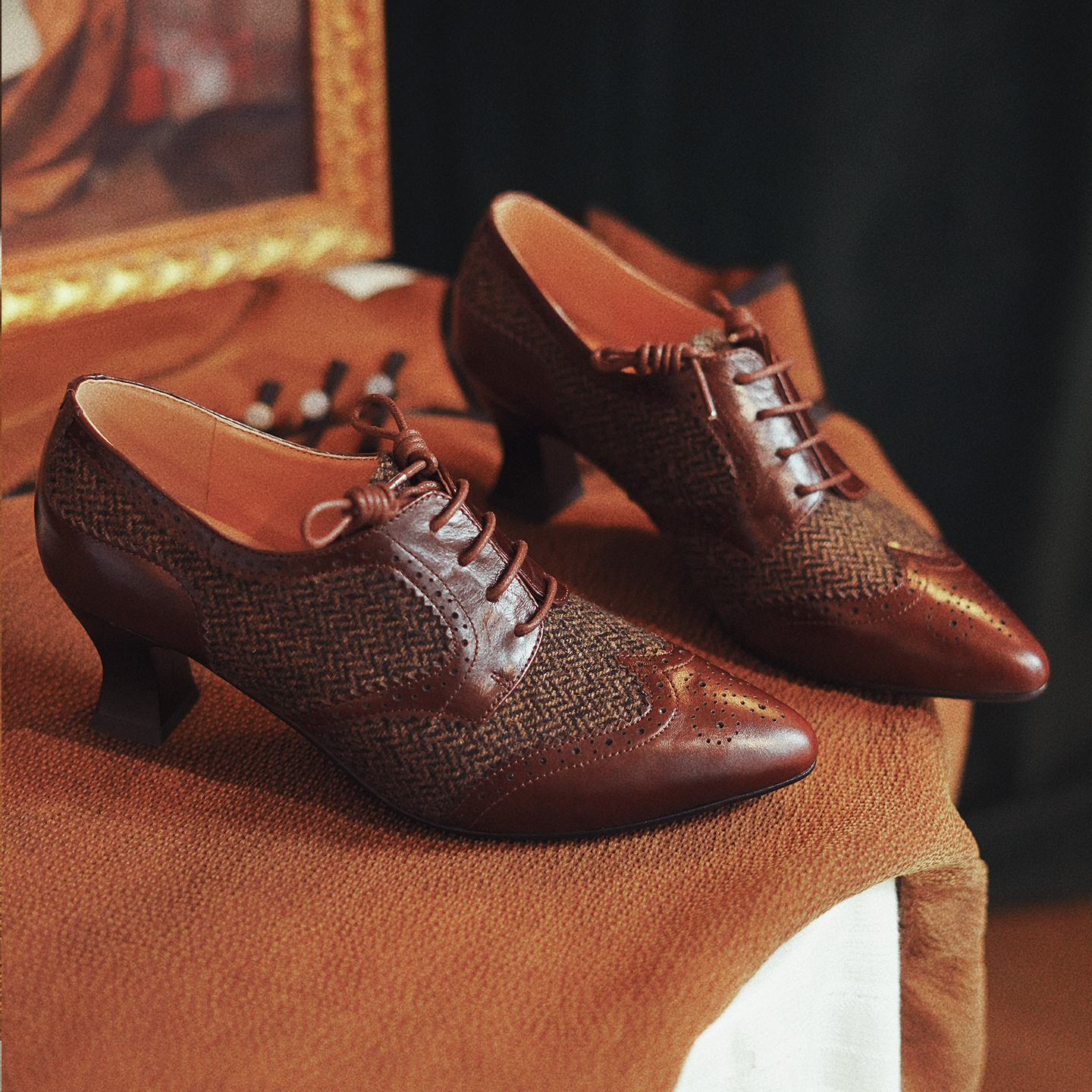 奈里复古民国拼接旗袍小皮鞋