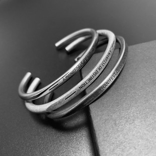 个性嘻哈潮人配饰1314开口手镯男款复古银钛钢男士手环女情侣饰品