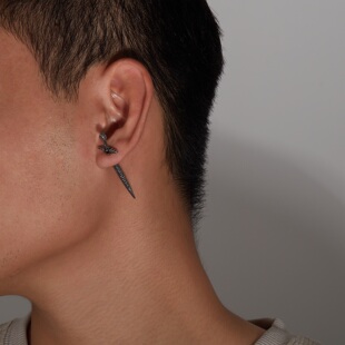 朋克嘻哈风简约个性宝剑耳钉男女潮流cos耳饰长款耳环不掉色饰品