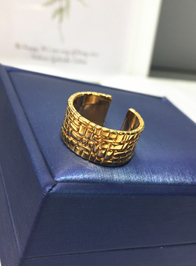 欧美外贸凹凸宽面设计新品时尚