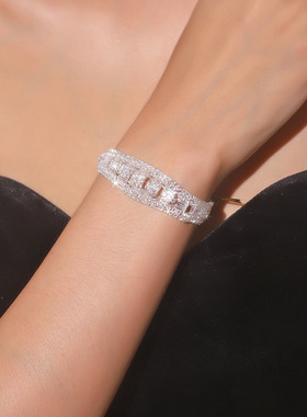 时尚精致奢华超闪满钻手链气质