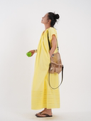 柠黄色蕾丝刺绣裙摆连衣裙百搭V领超好看夏季 小众设计感休闲裙女