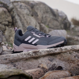 阿迪达斯TERREX女子AX4户外徒步鞋