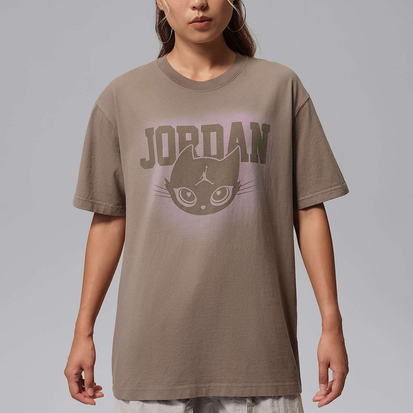 耐克乔丹Jordan女子 Oversize 风印花短袖T恤IW7672