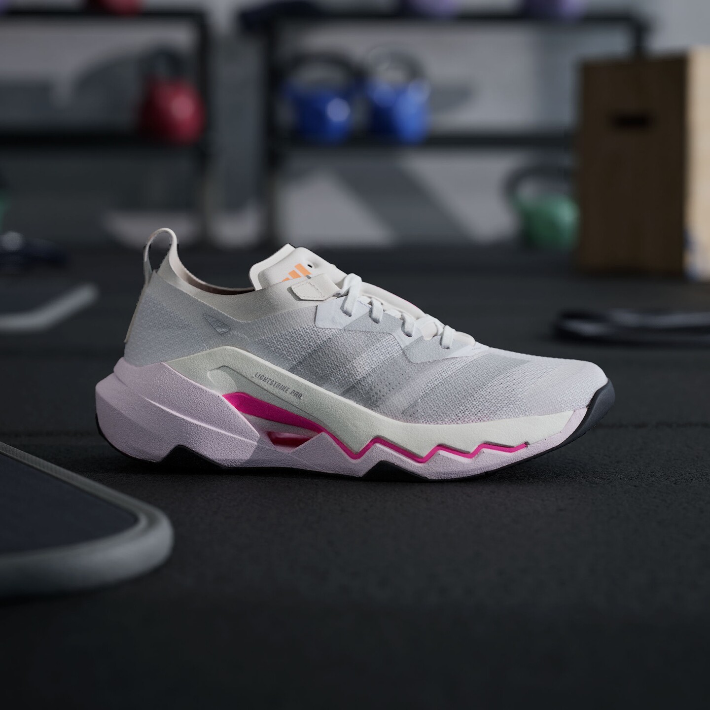 阿迪达斯女子Rapidmove Pro「闪电弯PRO」综合训练运动鞋JQ3949