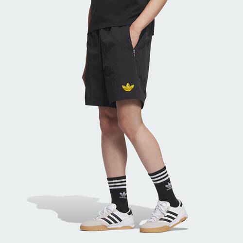 阿迪达斯三叶草男子经典运动短裤KE5795|KE5796
