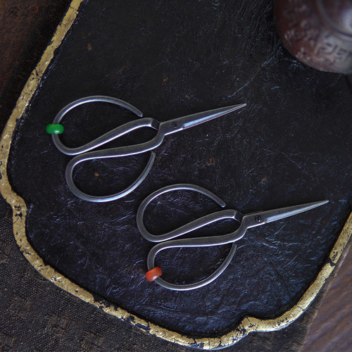 爱曼器 中式高端茶用小剪刀 合金仿老铁做旧质感玉髓珠搭配高颜值