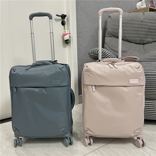 超轻静音万向轮牛津布行李箱