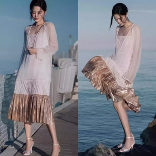 辛芷蕾同款珠管绣白色长袖金色拼接中长款连衣裙2026春夏女装爆款