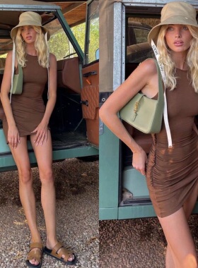 elsahosk同款咖啡色木耳边褶皱背心无袖连衣裙2025新款女夏包臀裙