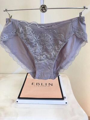 性感蕾丝边棉质内裤EBLIN