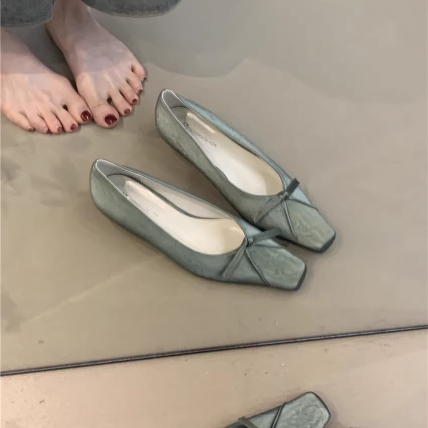 优雅晚晚风蝴蝶结浅口低跟通勤鞋