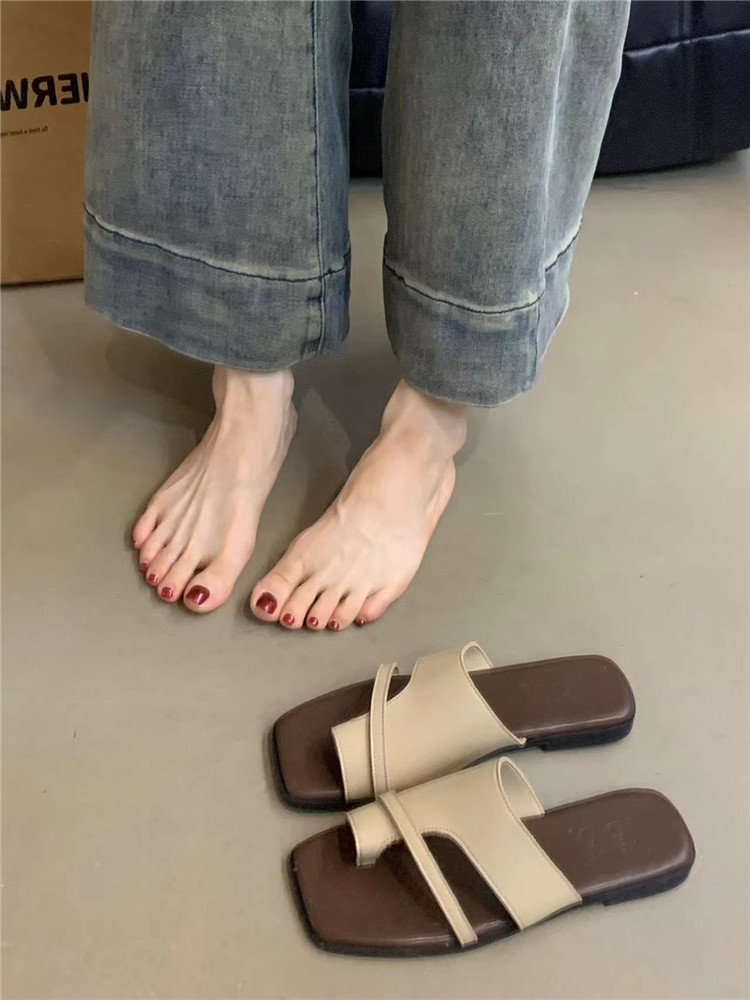 简约百搭一字平底罗马凉拖鞋