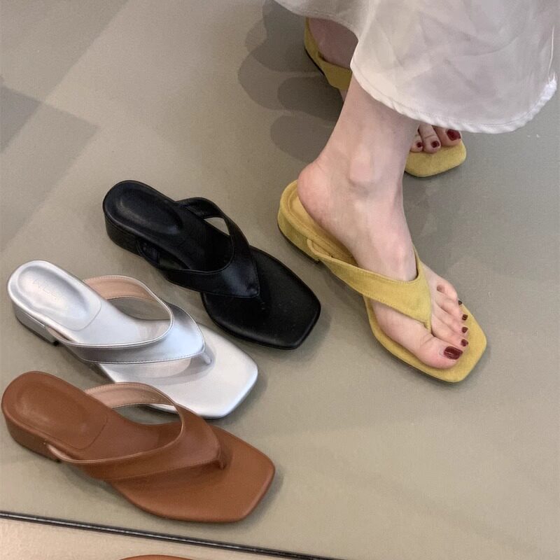 韩国小众凉拖鞋女2025年夏季外穿复古气质简约夹趾高跟粗跟凉鞋女