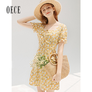 Oece春夏装新款樱草黄太阳花清新元气复古碎花连衣裙
