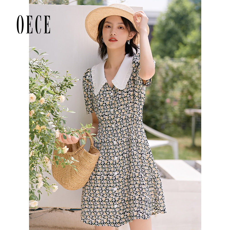 Oece夏装新款女装减龄法式翻领泡泡袖小碎花连衣裙