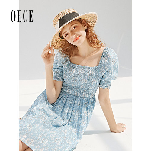 Oece夏装新款女装 浅蓝小碎花清新复古方领泡泡袖高腰连衣裙