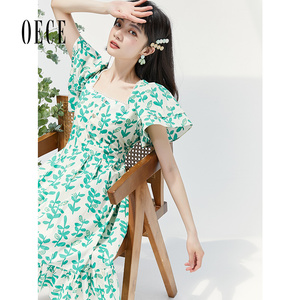 Oece复古碎花连衣裙夏季新款女裙子中长气质淑女裙