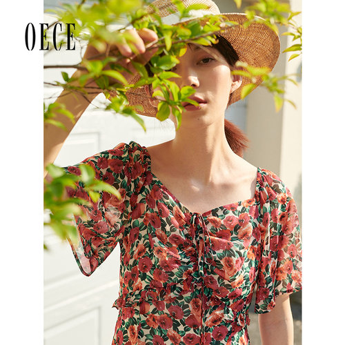 Oece夏装新款女温柔轻法式复古小碎花V领修身雪纺连衣裙