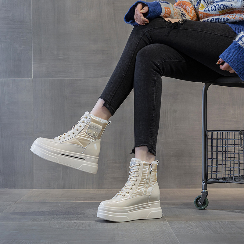 雪地靴女冬季内增高女鞋显高