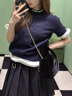 26秋冬季新款晓彤针织T恤彩色点钻装饰修身显瘦圆领羊毛短袖女