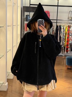 25秋冬新款土星太后尖帽拉链上衣保暖贴布刺绣连帽摇粒绒外套女