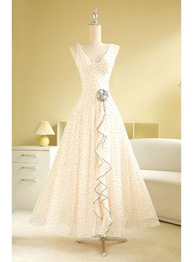 越十年越南小众品牌Sovintage新款法式复古波点V领收腰大摆连衣裙