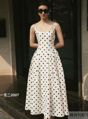 越十年越南小众品牌Huong新款法式复古赫本风波点吊带连衣裙
