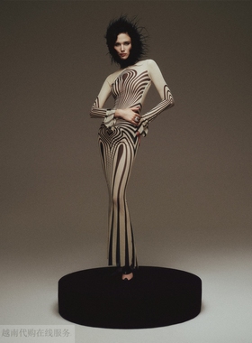 越在线越南小众la vierge新款设计感黑白条纹修身长裙连衣裙