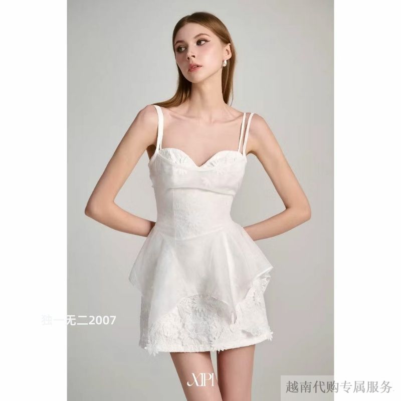 越十年越南小众xipi新款性感蕾丝绑带收腰显瘦荷叶边吊带上衣