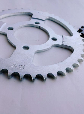 摩托车改装弯梁幼兽c70大小牙盘链轮链盘420型号嘉陵幼兽等