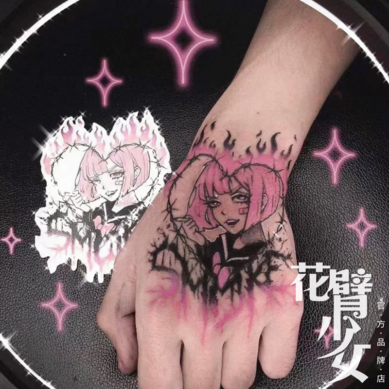 花臂少女TATTOO S103ins卡通辣妹短发女孩粉色字母火焰手背纹身贴