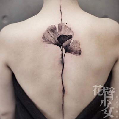 花臂少女TATTOO L14 性感暗黑黑白水墨风花朵线条脊椎后背纹身贴