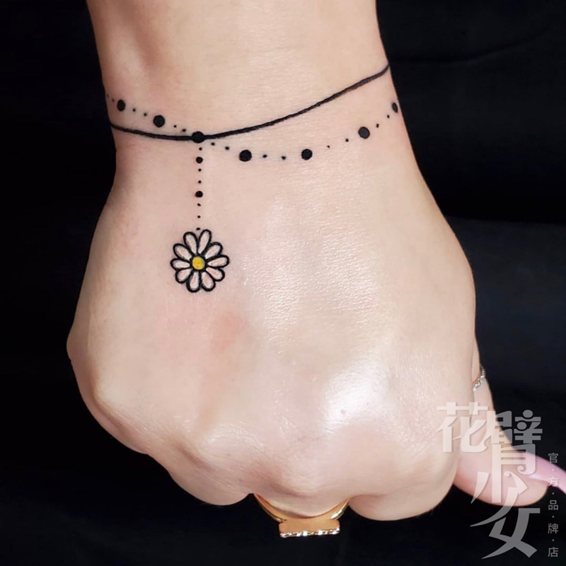 花臂少女TATTOO2020新品新工艺白色手腕纹身贴小雏菊手链一张两个