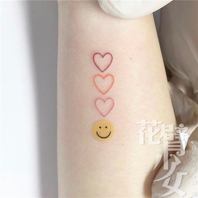 花臂少女tattoo 154 泫雅风纹身贴 爱心笑脸手腕纹身贴 一张十组