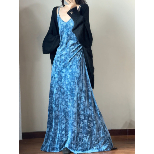 微弹修身复古碎花吊带裙连衣裙秋金丝绒国风收腰显瘦气质长款裙子